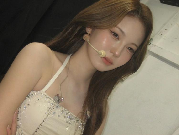 니쥬 (NiziU) 아야카1