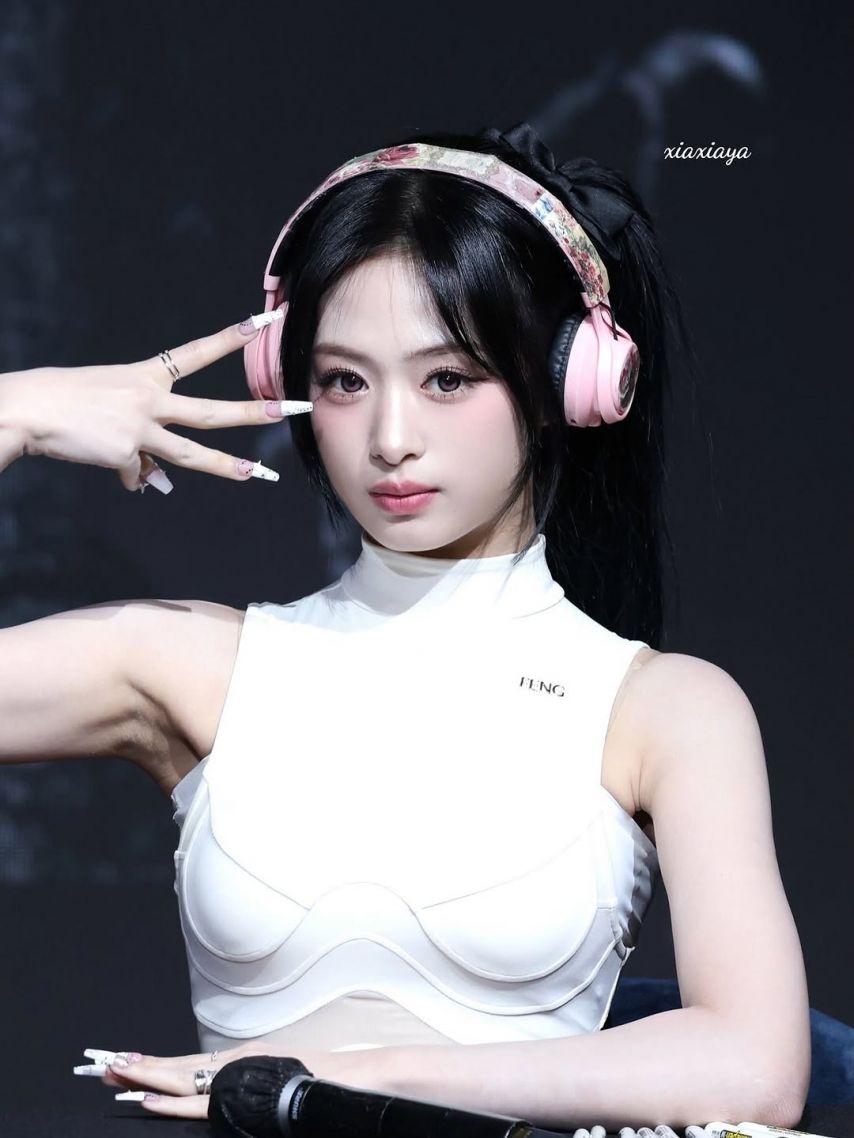 BABYMONSTER (베이비몬스터) 아현16