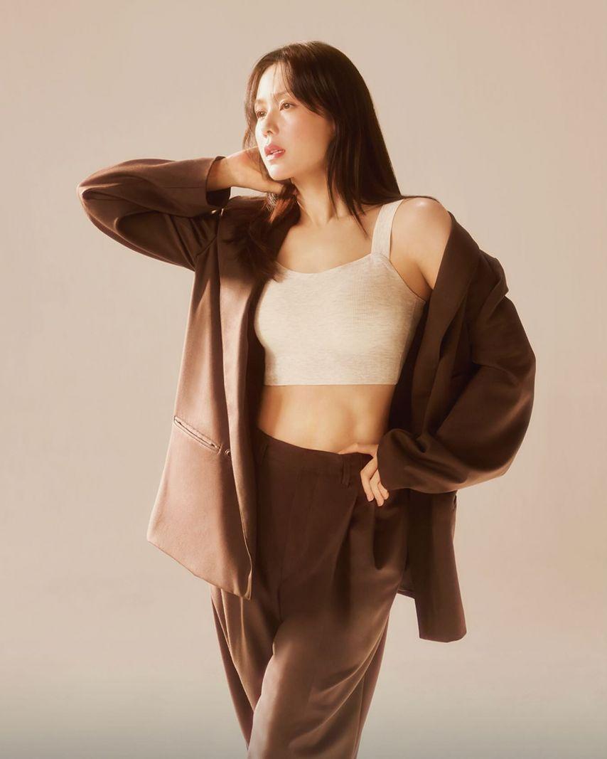 손예진 민소매 이너웨어6