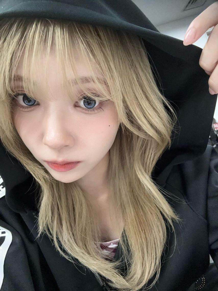 니쥬 (NiziU) 마유카1