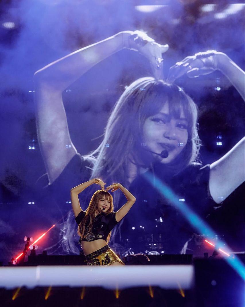 BLACKPINK (블랙핑크) 리사4