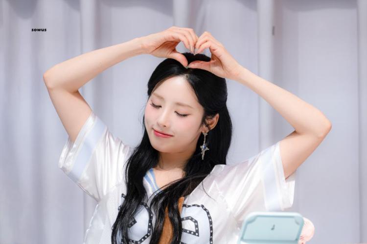 프로미스나인 박지원1