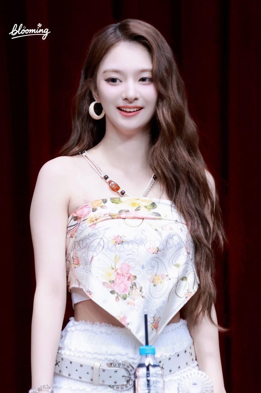 프로미스나인 이나경0