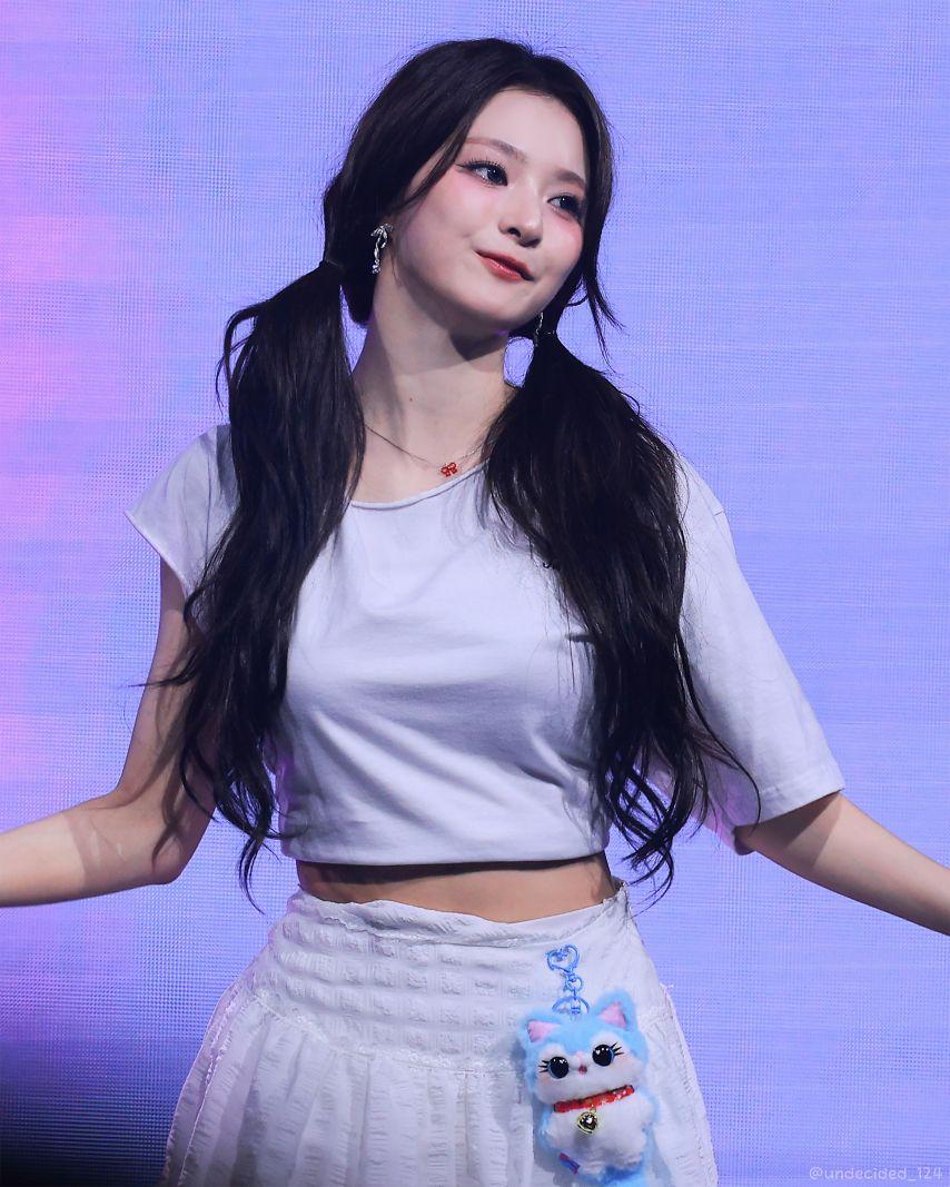 프로미스나인 이나경1