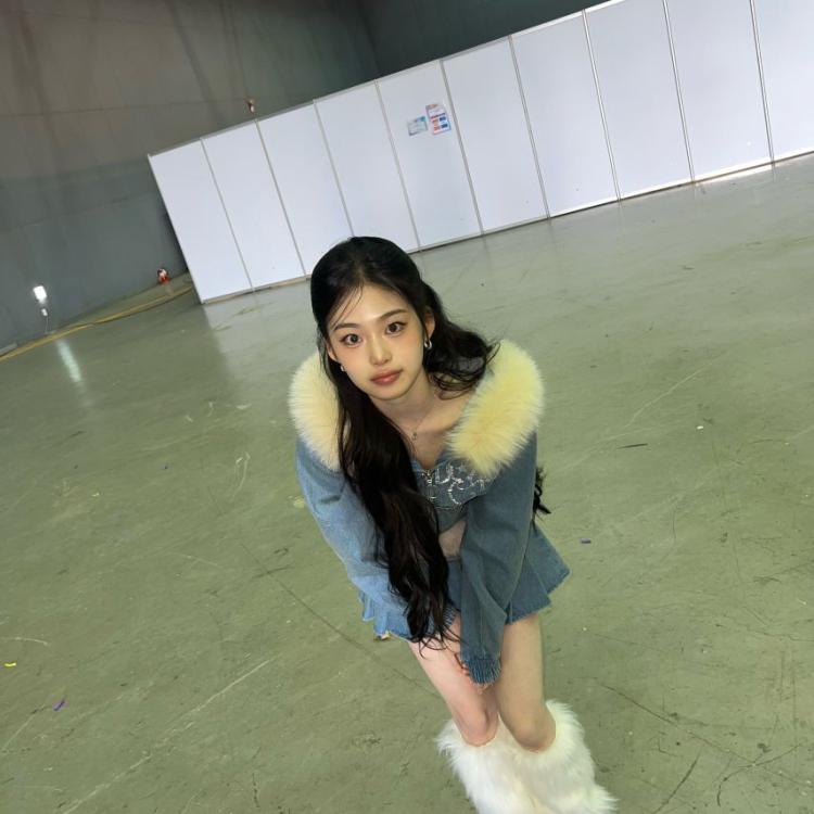 베이비돈크라이 베니, 이현7