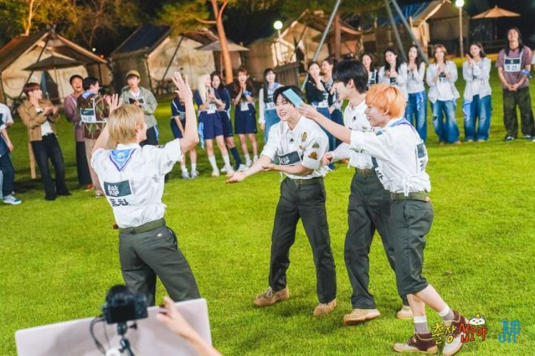 트와이스 있지 엔믹스 니쥬 등 출장십오야 X JYP 비하인드16