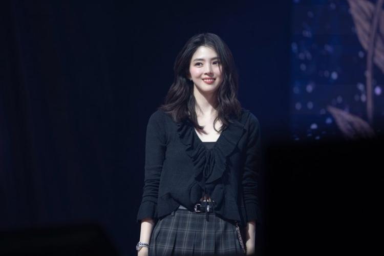 배우 한소희, 어제자 데뷔 첫 서울 팬미팅.JPG0