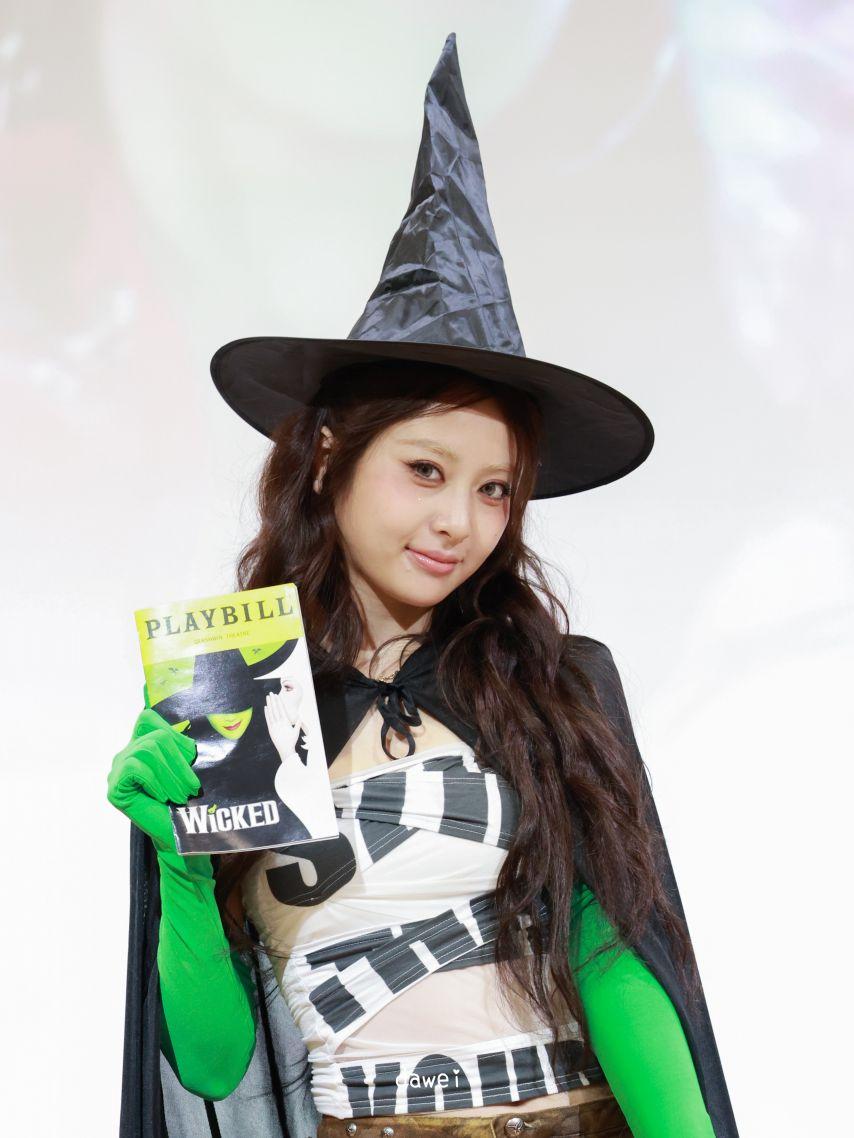 르세라핌 허윤진1