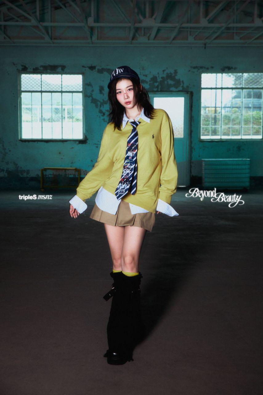 tripleS msnz <Beyond Beauty> moon ver.1