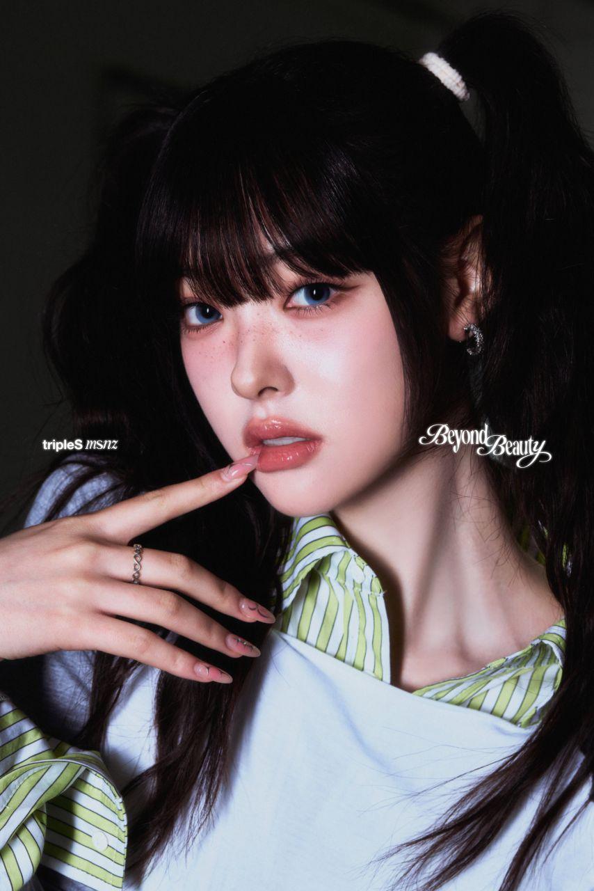 tripleS msnz <Beyond Beauty> moon ver.2