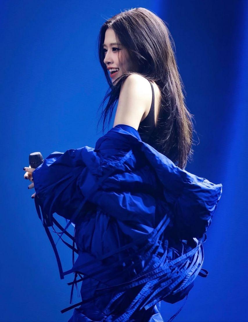 IVE (아이브) 안유진11