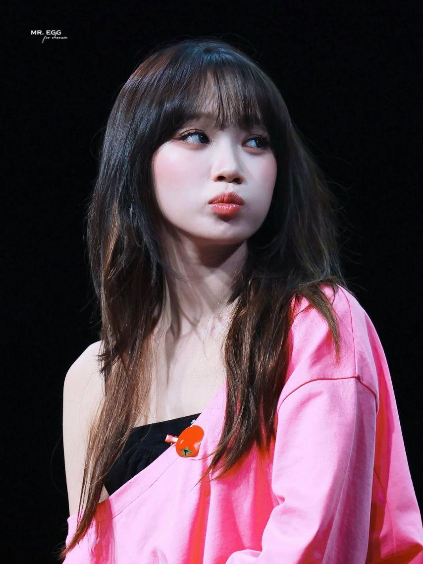 LE SSERAFIM (르세라핌) 김채원1