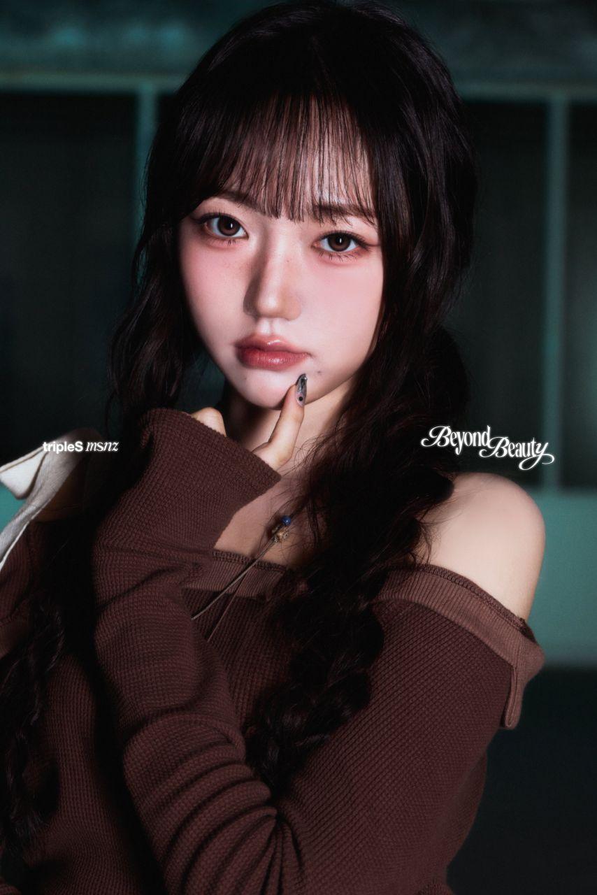 tripleS msnz <Beyond Beauty> moon ver.0
