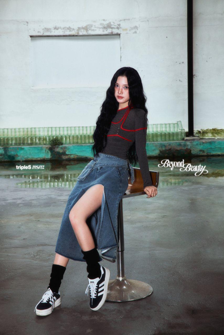 tripleS msnz <Beyond Beauty> moon ver.2