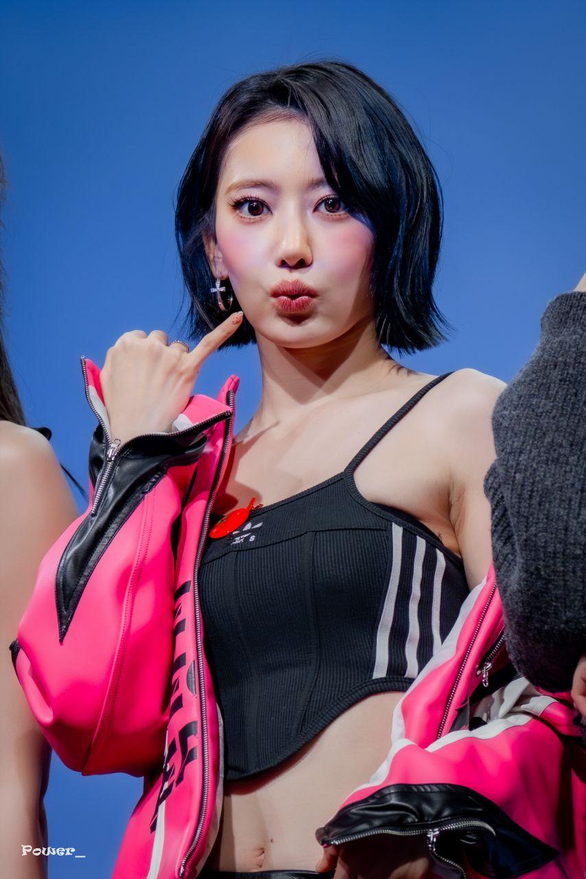 르세라핌 사쿠라1