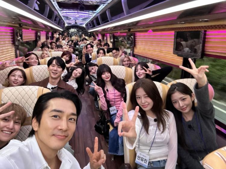 송승헌 인별 with 아이브IVE 등1