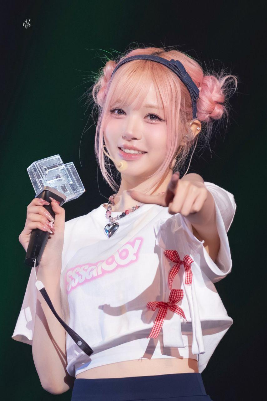 트리플에스 김채원4