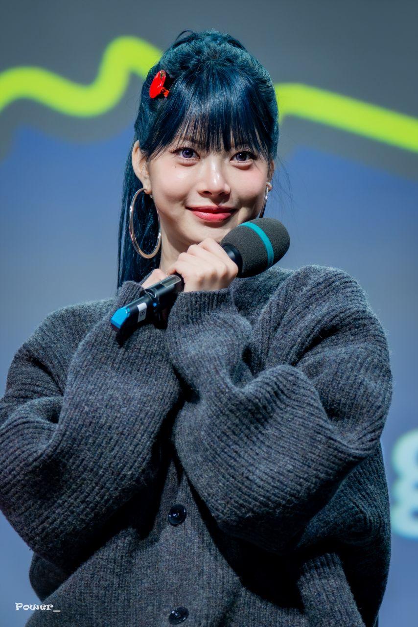 르세라핌 홍은채0