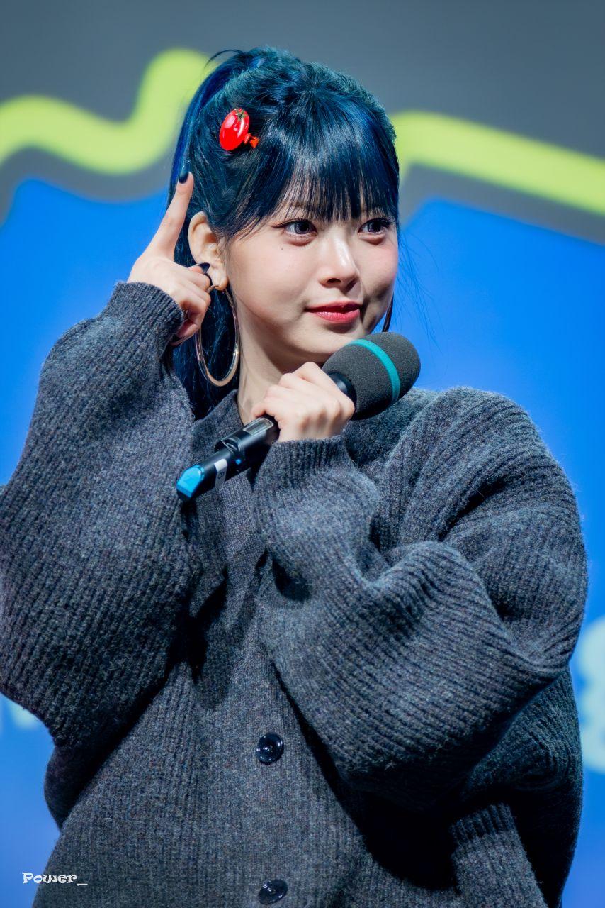 르세라핌 홍은채2