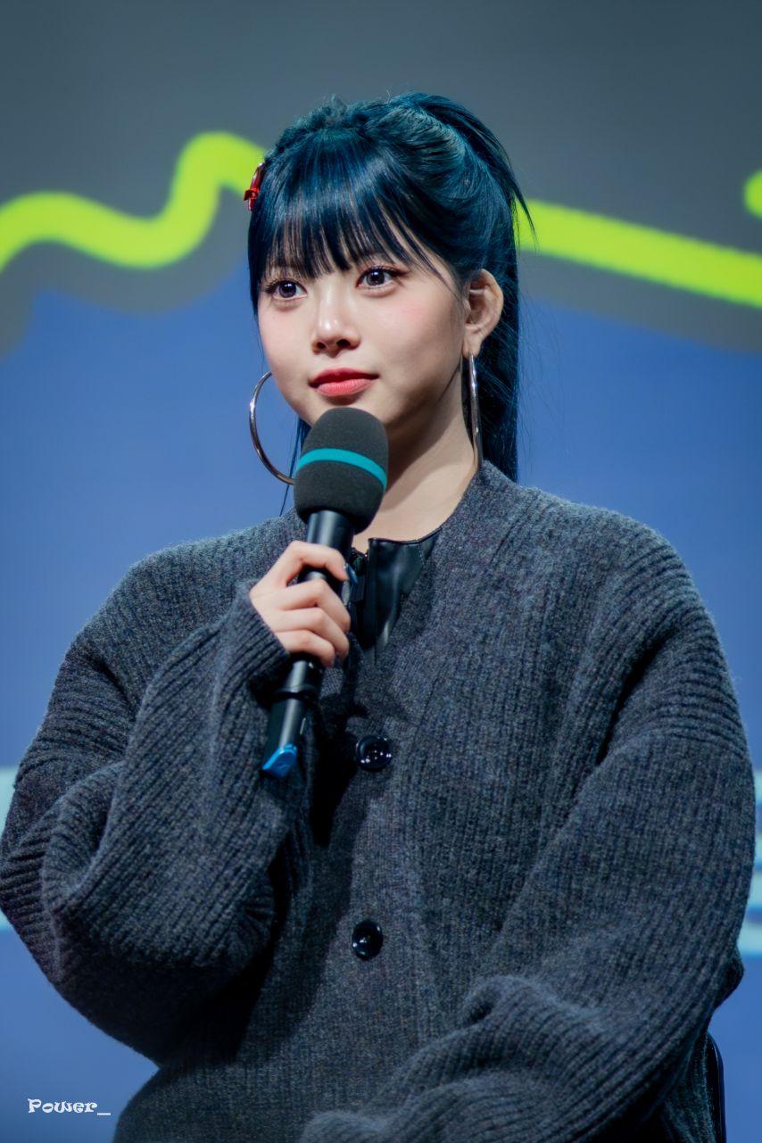 르세라핌 홍은채3