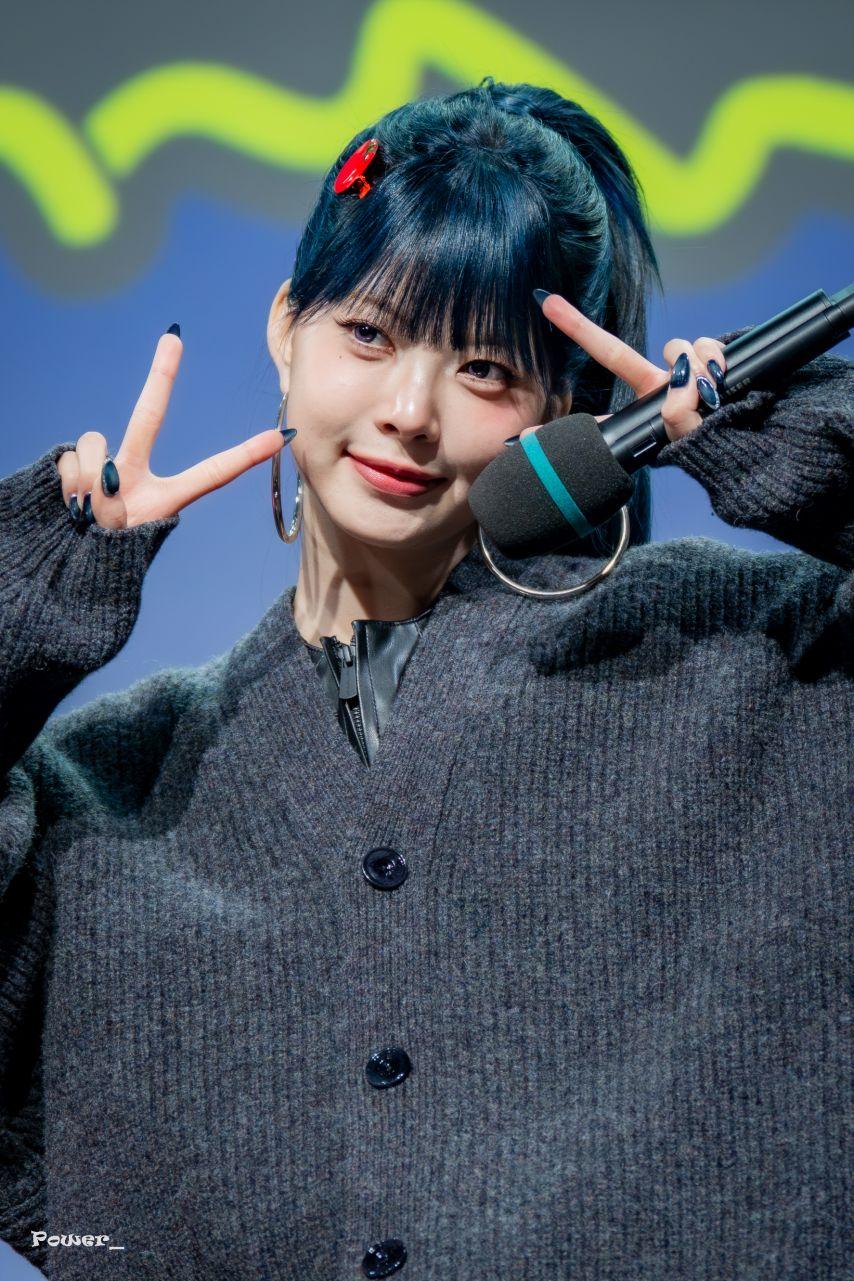 르세라핌 홍은채4