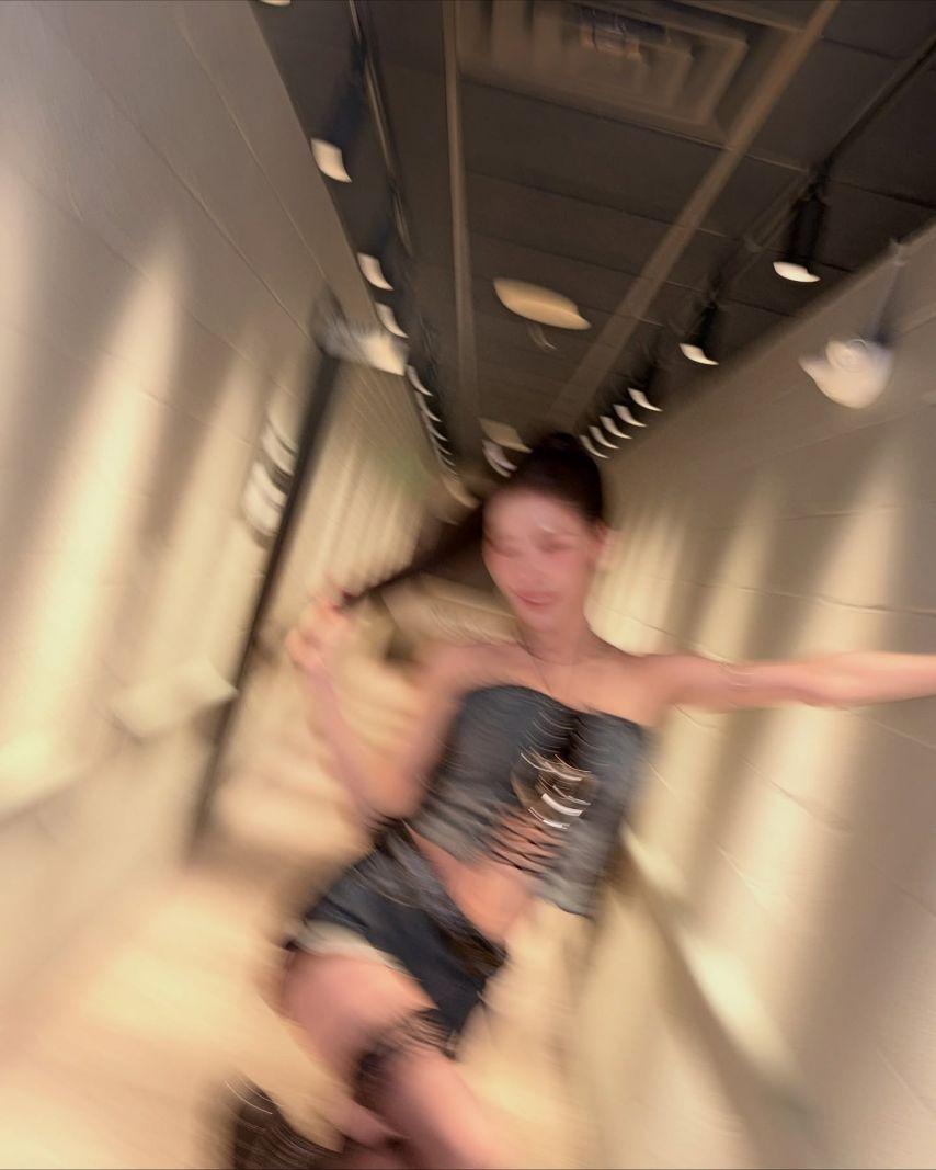 희진 ARTMS아르테미스 인별10