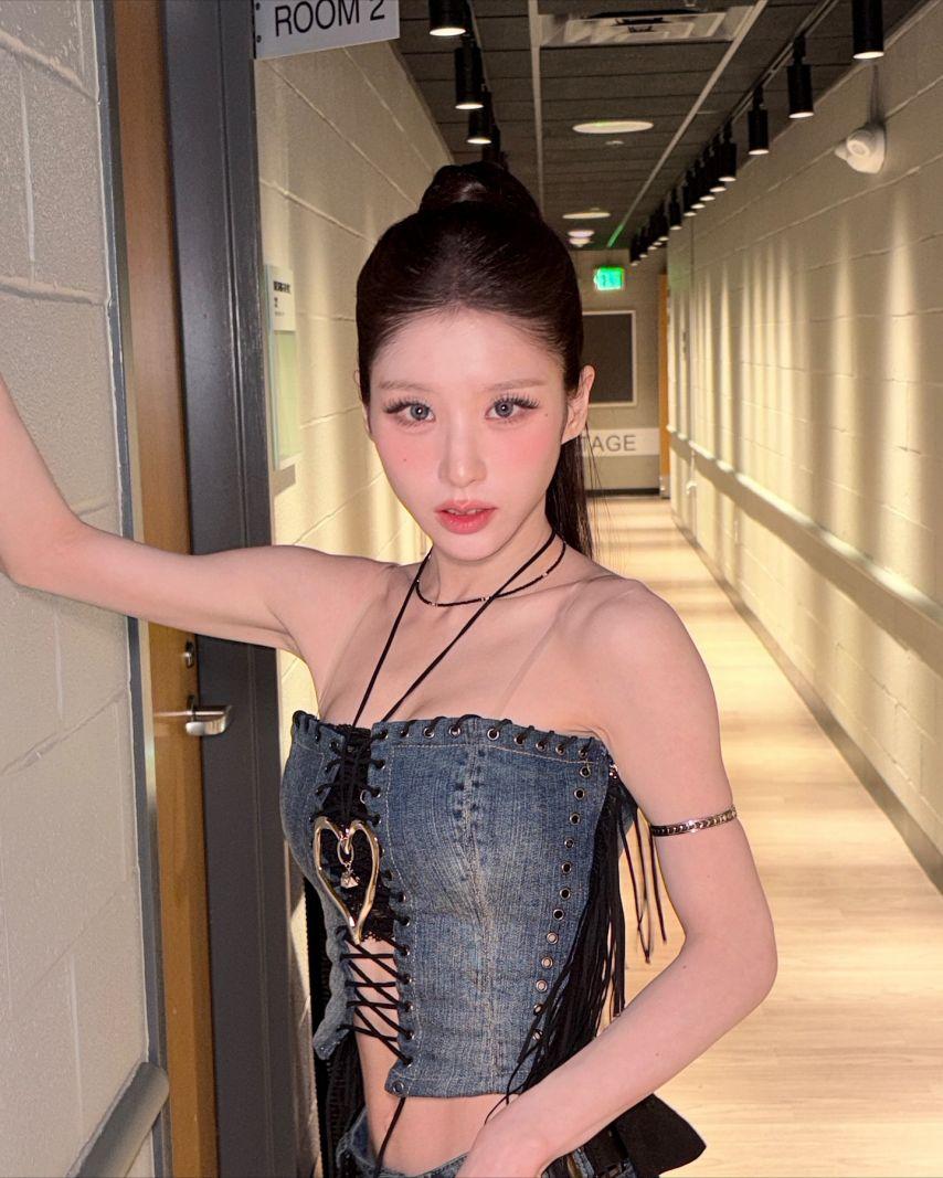 희진 ARTMS아르테미스 인별12