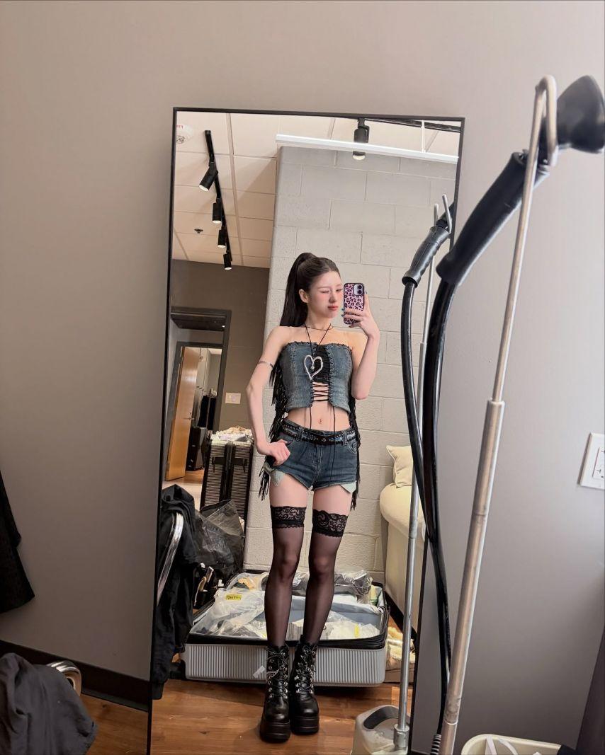 희진 ARTMS아르테미스 인별18