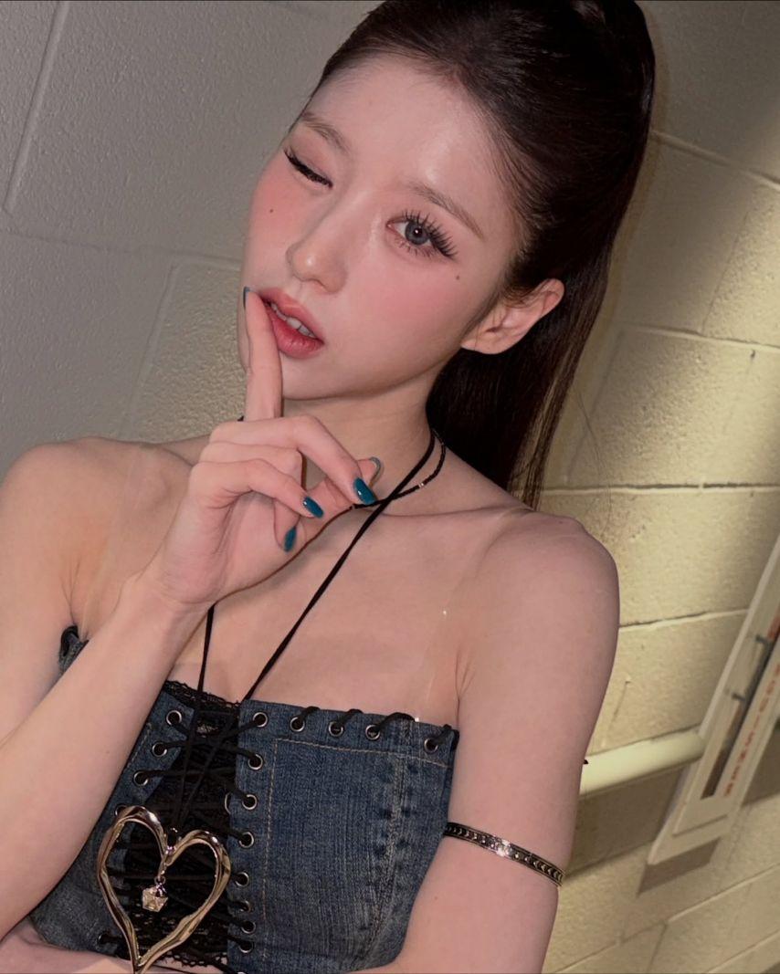 희진 ARTMS아르테미스 인별7