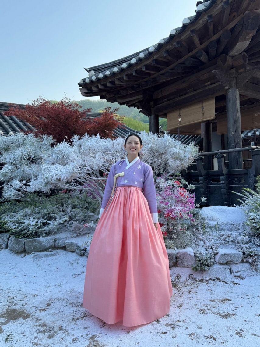 김세정 강태오 이강에는달이흐른다/ 김세정 롱샴10