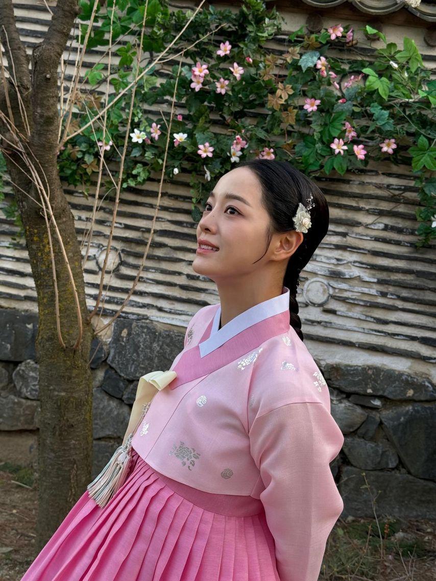 김세정 강태오 이강에는달이흐른다/ 김세정 롱샴12