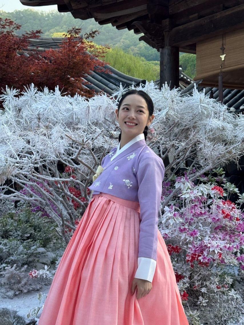 김세정 강태오 이강에는달이흐른다/ 김세정 롱샴4