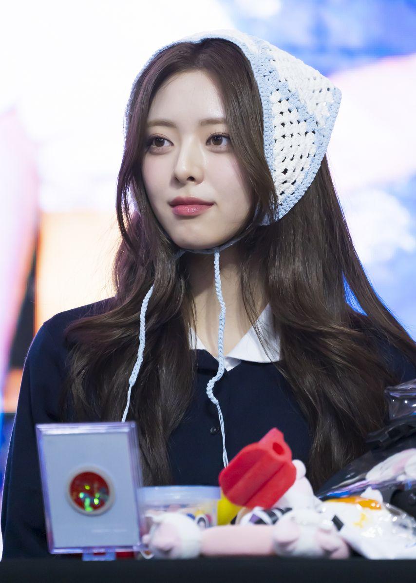 ITZY 유나5