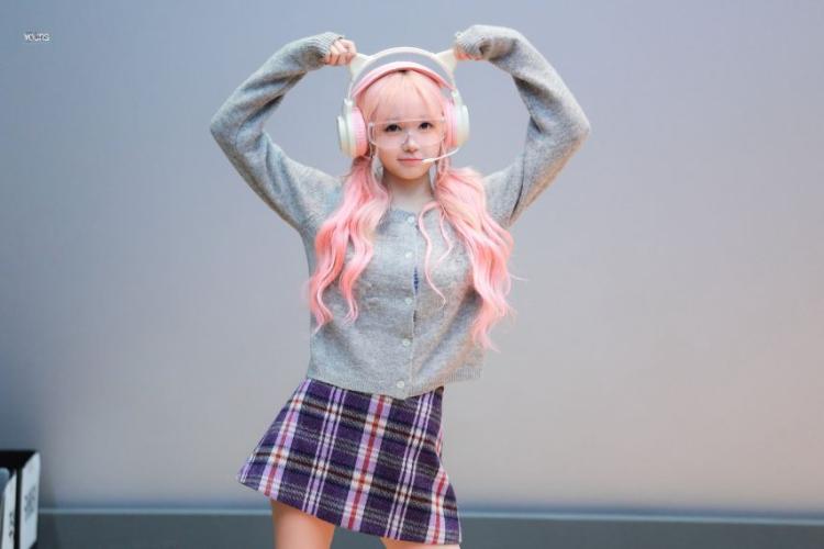 트리플에스 김채원4