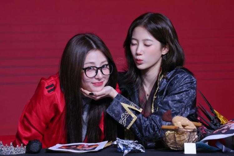 르세라핌 카즈하 허윤진7