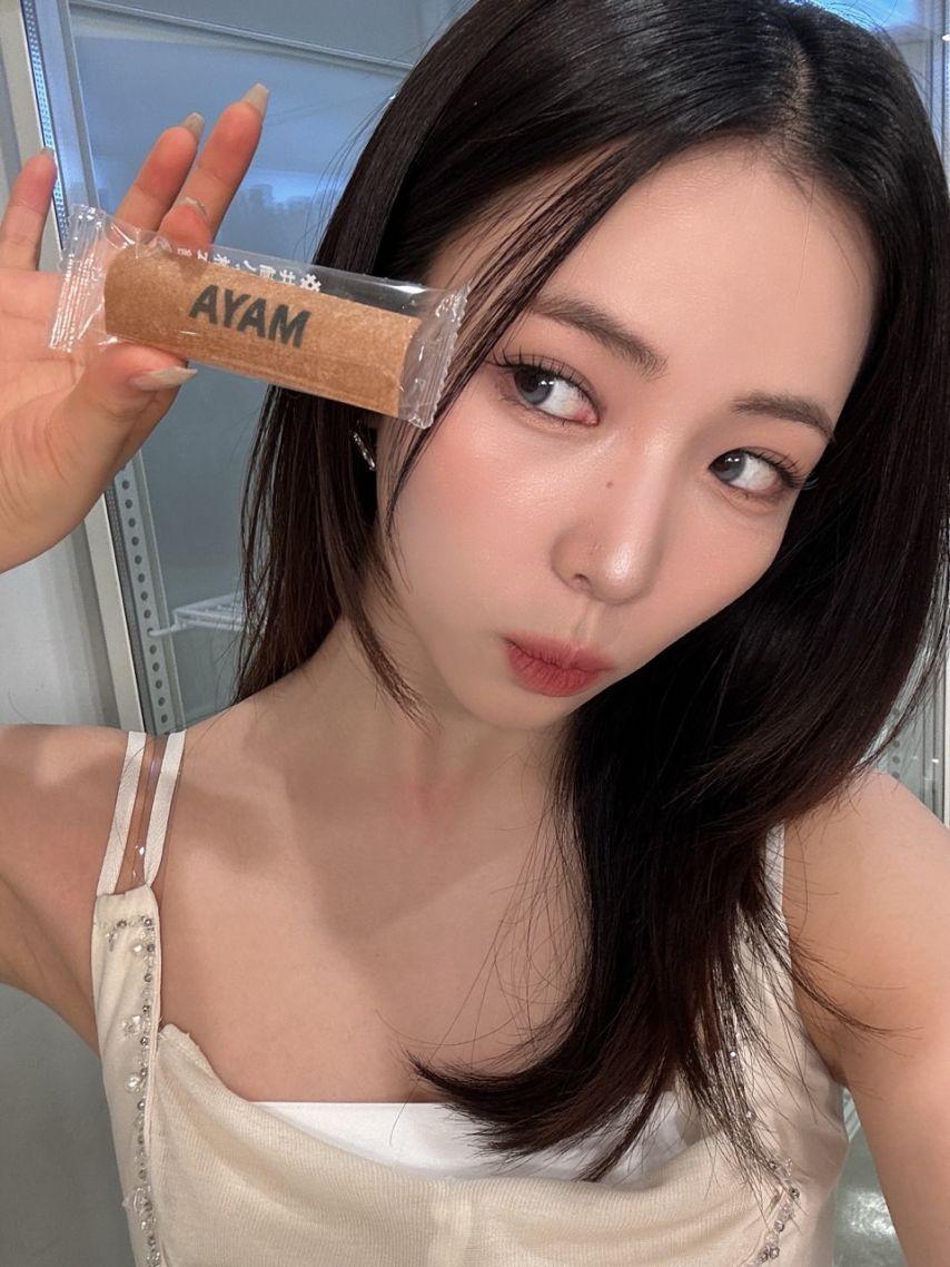 니쥬 (NiziU) 마야1