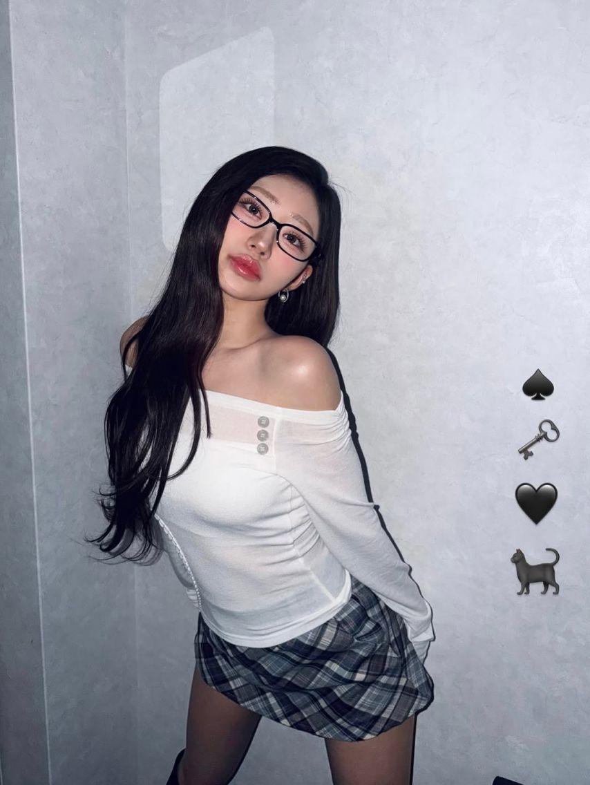 KISS OF LIFE (키스오브라이프) 쥴리1