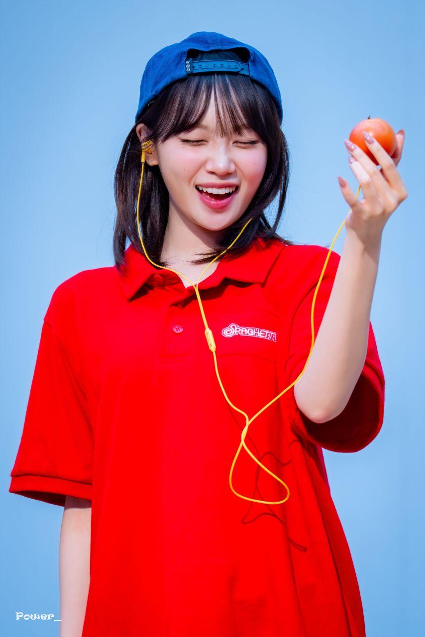 르세라핌 김채원2