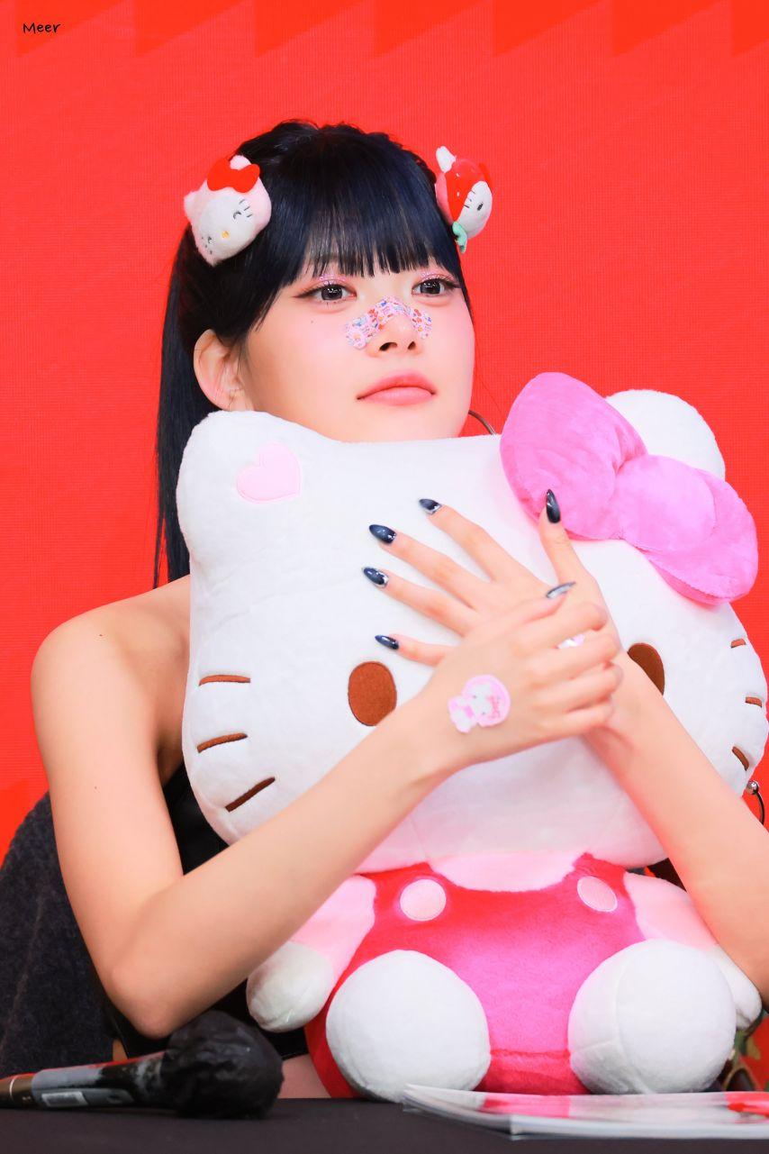 르세라핌 홍은채 생일8