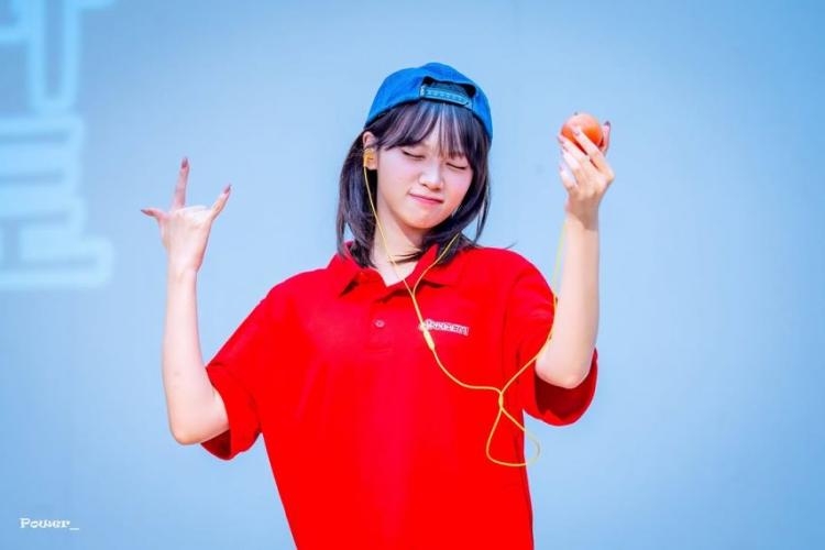 LE SSERAFIM (르세라핌) 김채원11