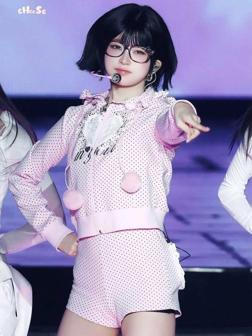 IVE (아이브) 레이0