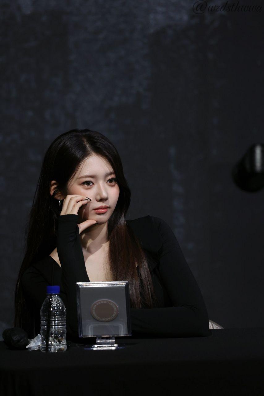 베이비몬스터 로라2