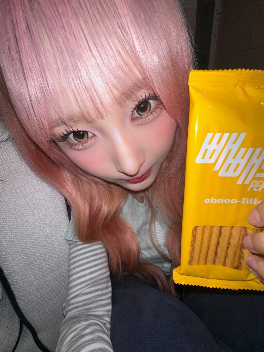 아이칠린 예주, 초원, 채린, 이지8