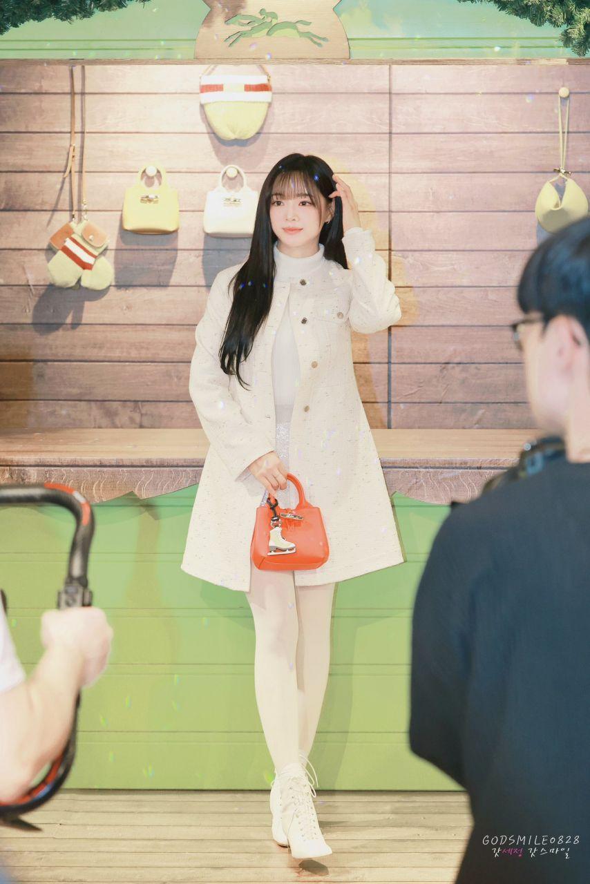 김세정 251111 롱샴/ 김세정 강태오0