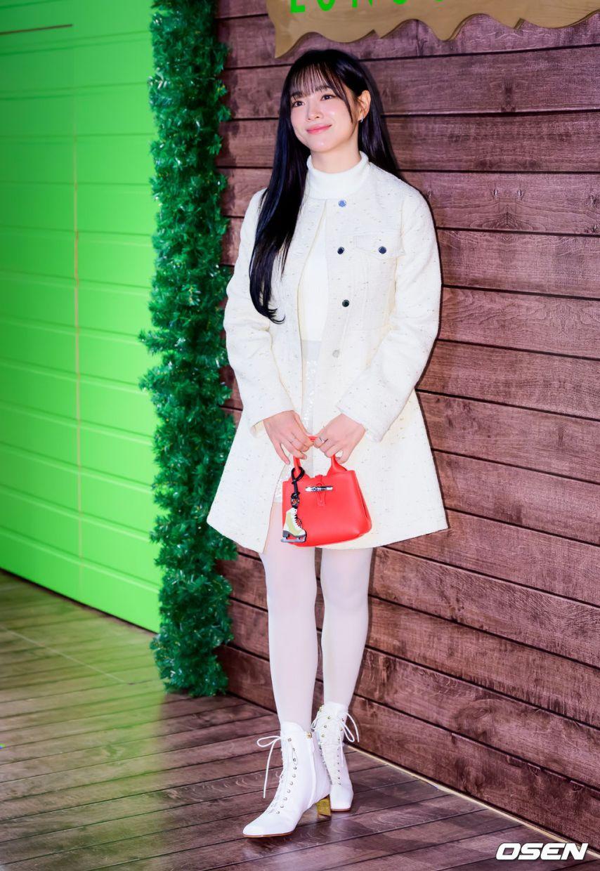 김세정 251111 롱샴/ 김세정 강태오6