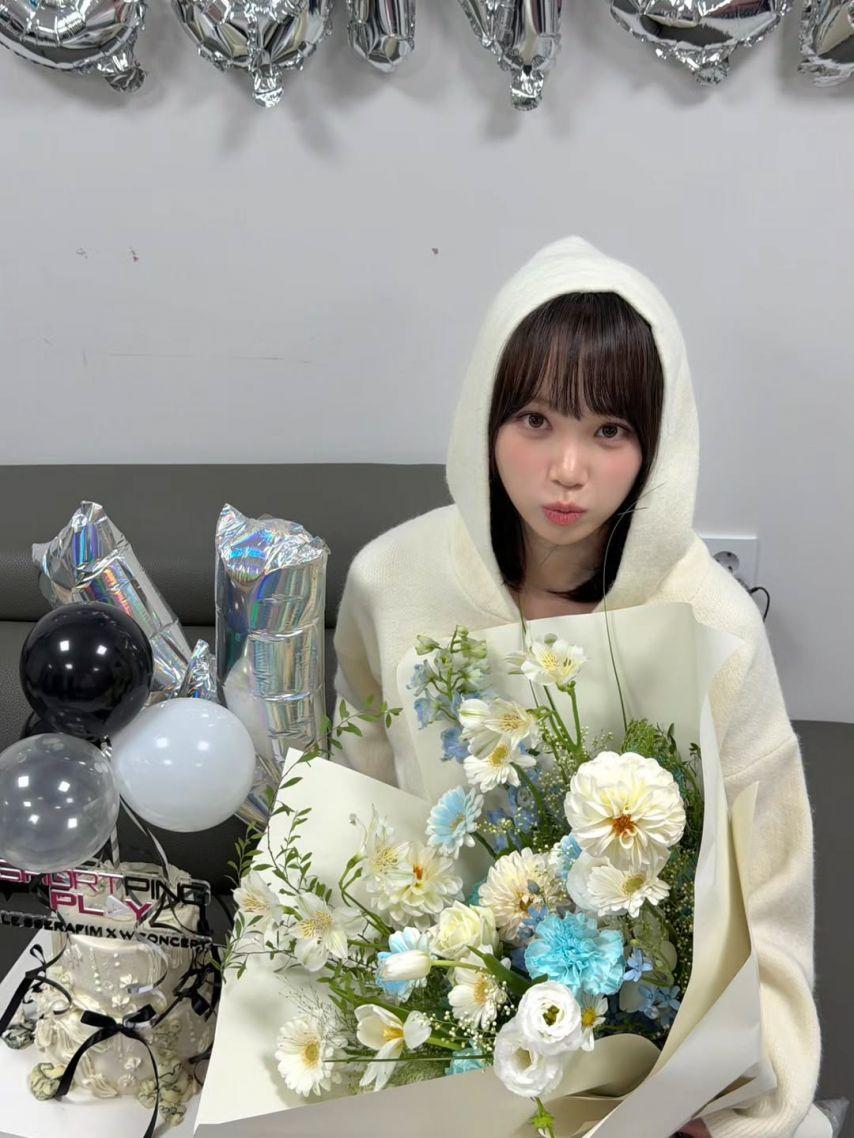 르세라핌 채원4