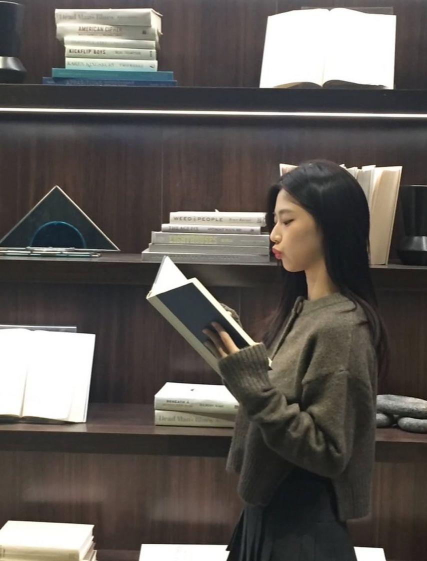 BABYMONSTER (베이비몬스터) 루카2