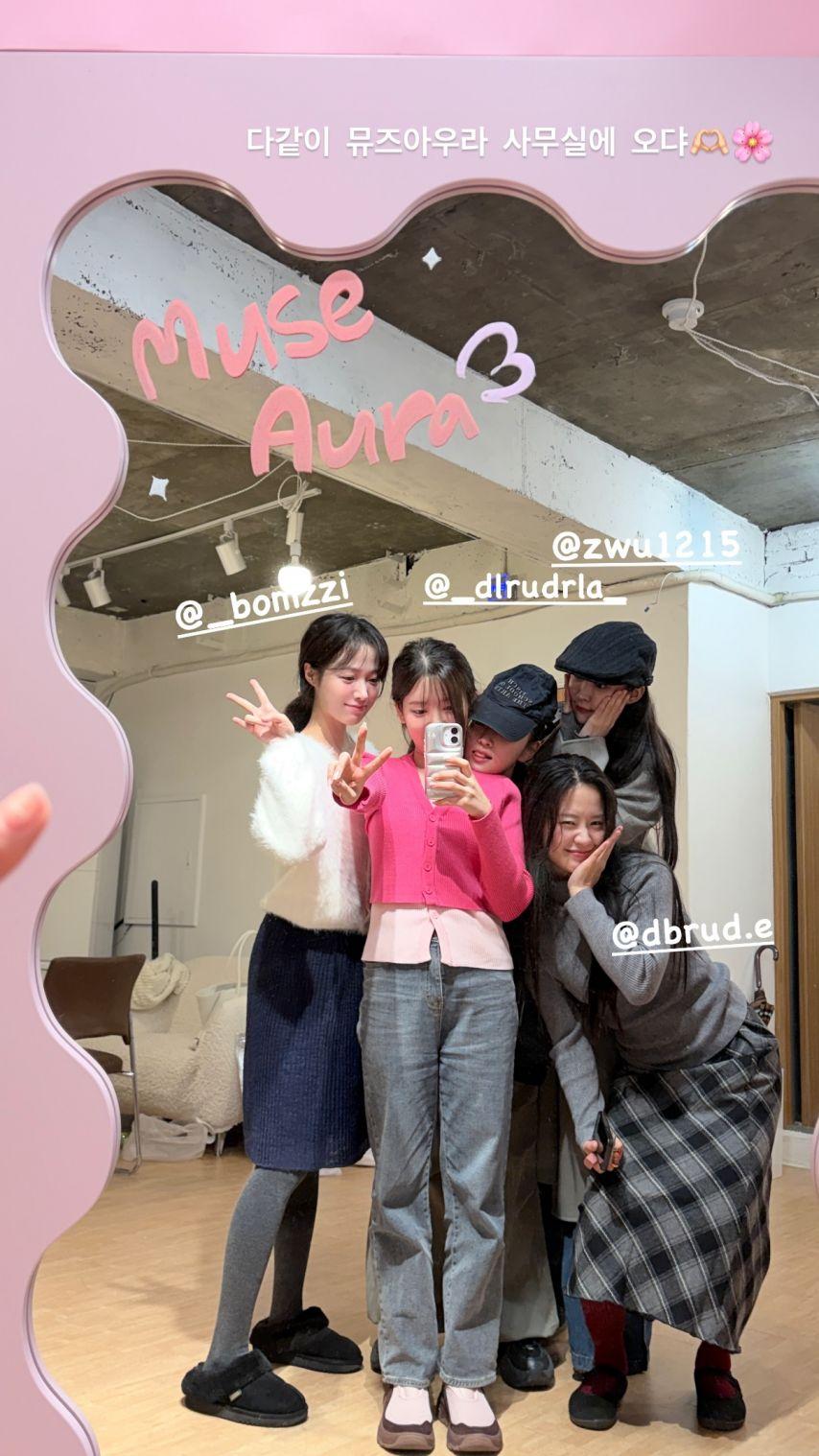 조수민 정보민 송지우 김이경 이도담0