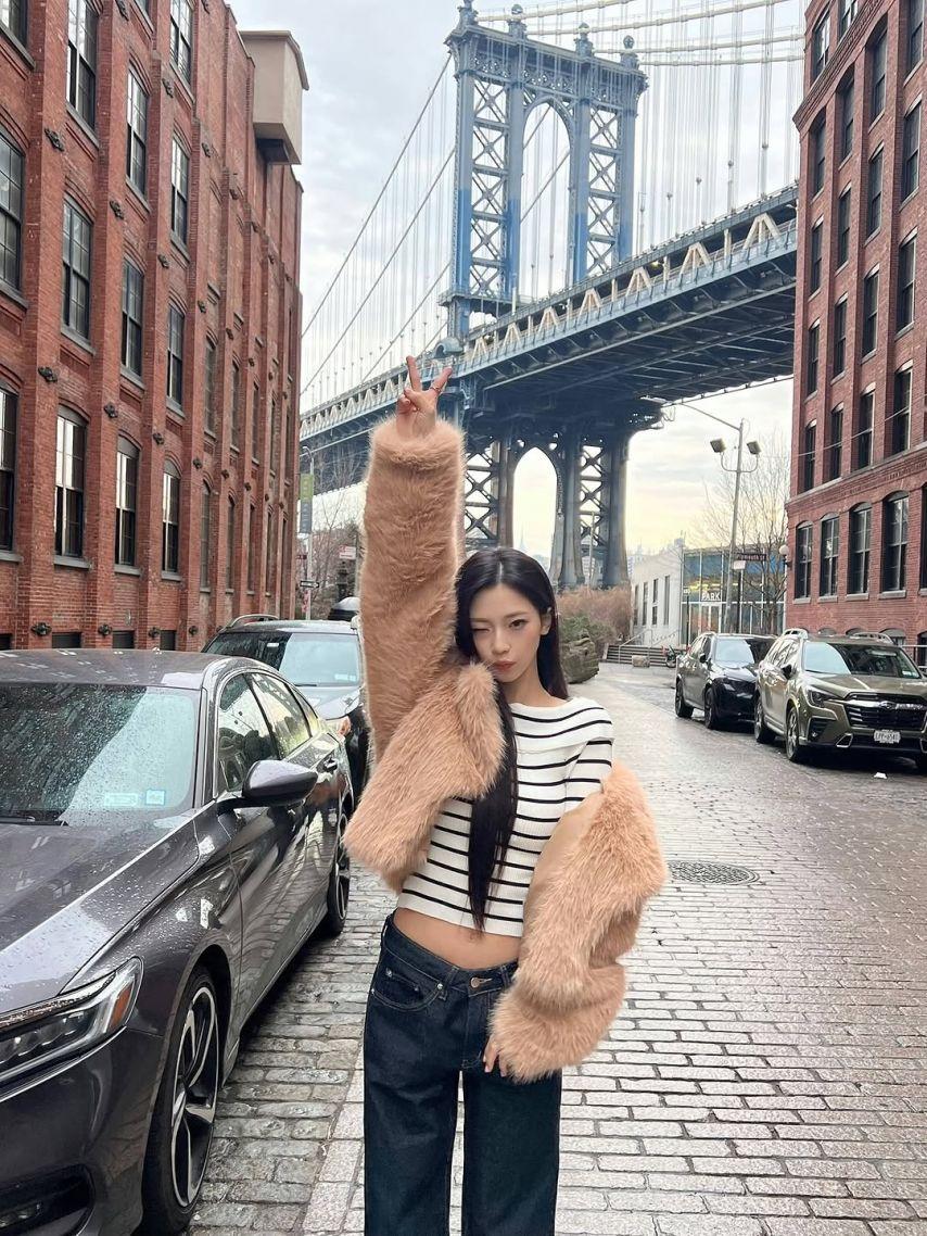 BABYMONSTER (베이비몬스터) 루카0