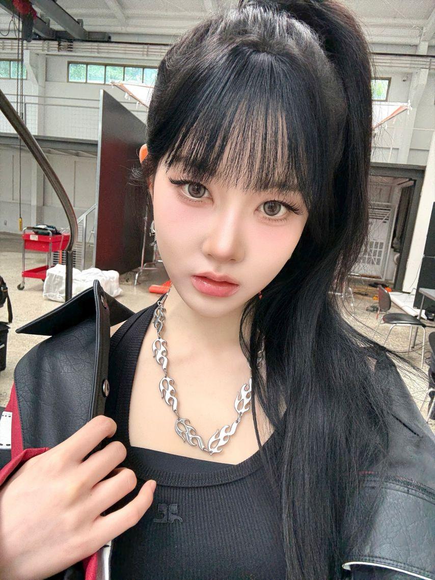 시은 STACY스테이씨 인별8